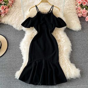 Siyah Spagetti Kayışı Elbise Kadınlar Seksi Kapalı Omuz Kısa Kollu Yüksek Bel Bodycon Mermaid Vestidos Kadın Zarif Robe 2021 Y0603