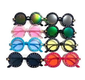Grossist barn solglasögon barns baby mode söt skugga runt vintage solglasögon för tjejer pojkar ögonögon UV400 oculos