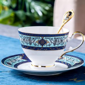 Tazze Piattini Matte Bone China Tazza da caffè Piattino Cucchiaio Set Tazza in ceramica Porcellana Tè Cafe Party Drinkware Taza Eco Friendly EE50BD