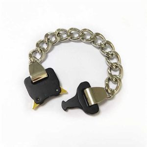 Ny Alyx Hero Chain Armband Bälten Metallknapp Titan Steel Streetwear Alyx Halsband Tillbehör Q0717