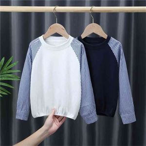 Estilo do outono do menino estilo t-shirt estrangeira t-shirt algodão de mangas compridas korean Baby Top P4522 210622