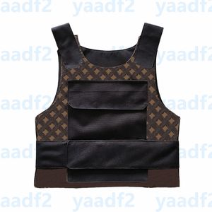 Vintage Letters Flowers Vest Outdoor Brown Leather Hiking Climbing Protective Tactical Vests Mens Womens Fashion Street Hip Hop Tank Tops Waitcoat