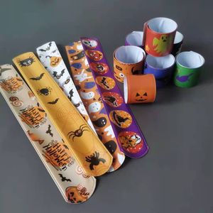 2023 Halloween Slap Armband Party Dekoration Bat Kürbis Geister Form Serie Klatschen Plüsch Pat Hand Kreis Spielzeug Armreif