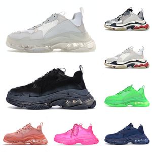 Partihandel Triple s Platform Flat Casual Shoes Mens Womens All White Black Vintage Old Fashion Trainers Crystal Clear Sole Luxurys Designer Sneakers