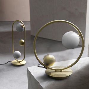 Bordslampor Modern inredning för sovrummet Inomhus LED Belysning Art Deco Lamp Bedside Gold Black Glass Study Desk