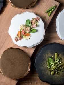 Diskplattor formade keramiska plattor matlagning biff västerländsk middag hushåll förtjockning bordsartiklar sallad dessert kök redskap
