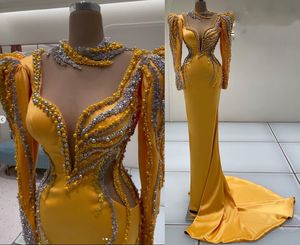 2022 плюс размер арабский арабский ASO EBI желтый роскошный сексуальный выпускной платья из бисера с длинными рукавами вечер Формальная партия второй прием дня рождения платья ZJ204