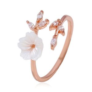 Anéis de cluster Delysia King Rose Gold Ring Floral