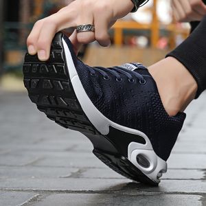 Fashion Mens Women Cushion Running Shoes Breathable Designer Black Navy Blue Grey Sneakers Trainers Sport Size 39-45 W-1713