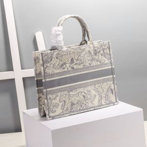 Popular handbag purse women's shoulder bag leather embroidery cross bag saddle bag high quality bags