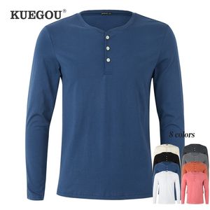 KUEGOU 100% Baumwolle Kleidung Solide Männer T-shirt Langarm Basic Tee Frühling Henley T shirt Hohe Qualität Top Plus größe ZT-88025 220214