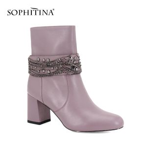 Sophitina Czarny Prawdziwej Skóry Kostki Boot Metal Chain Square Heels Handmade Buty Ciepłe Biuro Lady Solidne Retro Woman Boots B79 210513