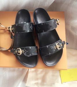 Marka Kadın Tasarımcılar Sandalet Bayan Eski Çiçek Terlik Baskılı Düz ​​Platformu Çevirme Yaz Plaj Slaytlar Moda Lüks Eğlence Ayakkabı Kutusu