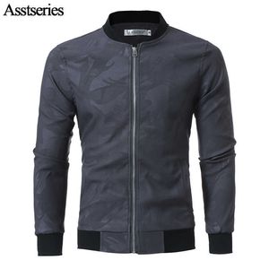 2021 Herbst und Winter neue Herren coole Druckschädeljacken Mäntel Mann Streetwer Punk-Stil Langarm-Outwears Tracksutis 72wy X0710