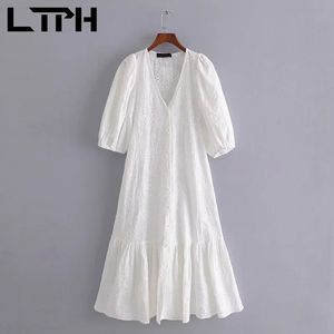 vintage loose hollow embroidery women dress Long elegant V-Neck lantern sleeves Single Breasted dresses Summer 210427