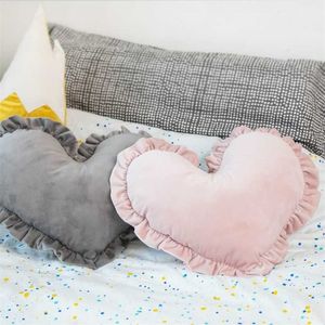 Nordic Nursery Decor Pink Cushion Pillow Baby Girl Boy Room Decoration Velvet Covered Ruffle Pillow Grey Heart Shaped Cushion 211215