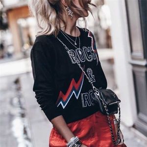 Beading Letter Graphic Sweater Women Autumn Winter Long Sleeve O Neck Black Pullover Casual Vintage Rock Sweaters Tops 211103