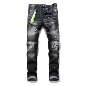 Jeans da uomo firmati in Italia pantaloni neri pantaloni da moto da motociclista skinny strappati di lusso per un revival del denim hip hop da uomo cool