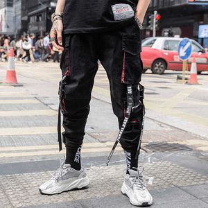 Männer Hip Hop Cargo Hosen mit Schwarz Mehrere Taschen Brief Bänder Lose Jogginghose Fashion Jogger Hosen Casual Streetwear Y0927