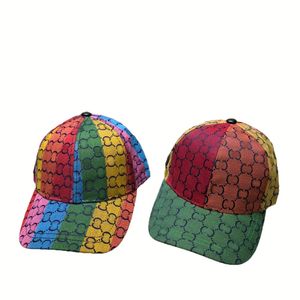 Cappelli da esterno Cappellini da baseball Cappellini da baseball casual Arcobaleno Designer Doppia lettera Snapback Uomo Donna Cappellino sportivo regolabile con etichette Cappello curvo da golf unisex Multi colore