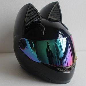 Capacetes de motocicleta 2021 Homens de capacete nitrinos e mulheres de corrida personalidade quatro estações de segurança gato orelha