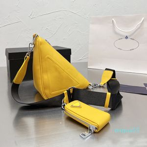 Designer-Umhängetaschen, dreieckig, reine Farbe, Geldbörse, Unisex-Stil, Zwei-in-Eins-Modetasche, hochwertige Tasche aus weichem Leder mit breitem Portemonnaie-Riemen