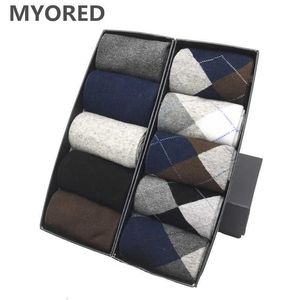 Myored Drop Combed Cotton Socks Mäns besättning Business Socks Klassisk fast Färg Plaid Sockscalcetines de Hombre 210727