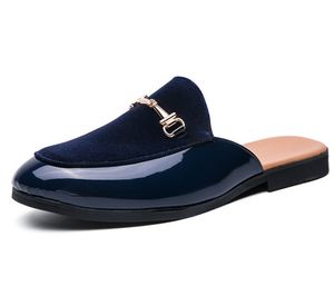 Klassische Sandalen italienische Halbschuhe für Männer Pantoffeln echte Lederschleusen Mans Moccasins Nicht-Schlupf-Sommer-Fahren Freizeitschuh