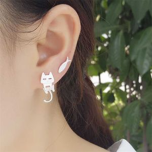 925 Sterling Silver Stud Cat Fish Earring Dla Kobiet Prezent Hipoalergiczny Earldrop Studki Biżuteria Zapobiegaj alergii Dangler