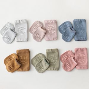 6 Renkler Çocuk Kat Çorap Seti Kaymaz Diz Koruyucular için Kaydırıcı Bebekler Pedleri Çocuklar Knepaps M3383