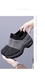 2022 Storstorlek Kvinnors Skor Air Kudde Flyga Stickning Sneakers Over-Toe Shos Fashion Casual Socks Shoe WM2217