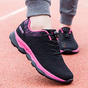 2021 Designer de tênis para as mulheres Rosa Red Moda Feminina Trainadores de Alta Qualidade Exterior Esportes Sneakers Tamanho 36-41 WZ