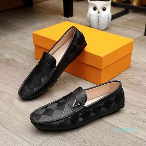 Dress Shoes Casual shoes high quality matte leather platform handmade shoess men's designer dress metal snap pea wedding classic f