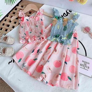 女の子服セット夏の韓国のかわいいフルーツノースリーブTシャツ+ハイウエストロングスカートキッズスーツ幼児の赤ちゃんガール服210625