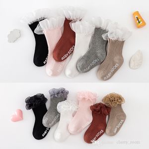 Baby Girls Prinzessin Socken süße Kinder Spitze Middle Tube Socken Kinder reine Farbe vertikaler Streifen Baby Prinzessin kämmte Baumwolle Nicht -Schlupf -Bodenstrumpf