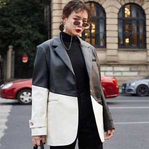 [EWQ] Зарезанный длинный рукав лоскутная лоскутная повседневная пиджака женская осень корейский хит цветное пальто PU кожаная куртка для женщин 2111122