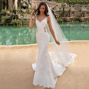 Ny stil Sexig Illusion Waistline Lace Bröllopsklänning Mermaid Backless Bridal Robes Appliques Court Train Bride Dresses