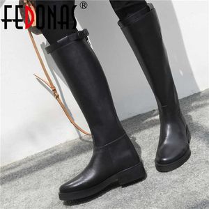 Winter Metal Buckle Shoes for Women Genuine Leather Low Heels Knee High Boots Wide Leg Party Long 210528 GAI