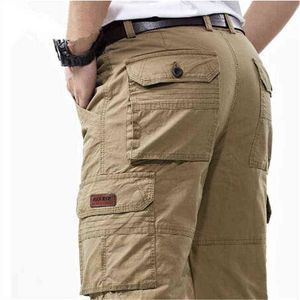 Salopette da uomo Pantaloni cargo dell'esercito militare Pantaloni larghi in denim di cotone primaverile Pantaloni lunghi casual multi-tasche da uomo Taglie forti 42 H1223