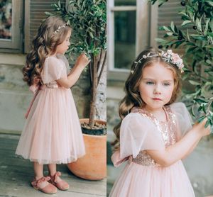 かわいい赤面のピンクの花の女の子のドレスが引き裂かれた茶長の誕生日パーティーのPageant Gown Suprenedフォーマルなウェディングドレス