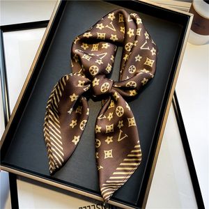 20 style 70-70cm Designer Letters Print Blommig siden Scarf Pannband för kvinnor Mode Långt handtag väska Scarves Paris Axel Tote Bagage