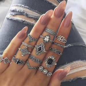 15pcs/set Vintage Boho Black Opal Stone Crown Flower Elephant Crescent Ring Set for Women Metal Knuckle Rings Jewelry Accessories