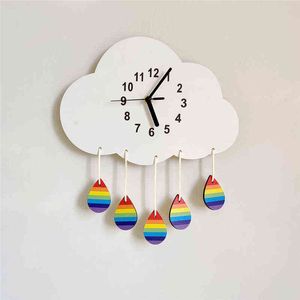 Ins Nordic Wooden Cloud Wall Clock Barn Room Decoration Ornaments Digital Wood Mute Silent Clocks Figurines Nursery Photo Props H1230