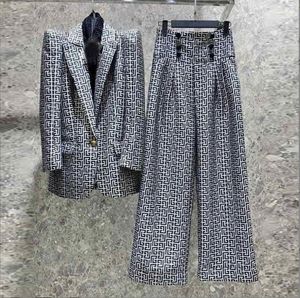 Blazer de botão único feminino de alta qualidade com calças padrão labirinto calça jaqueta design original fivelas de metal blazers ombreira Jacquard casaco