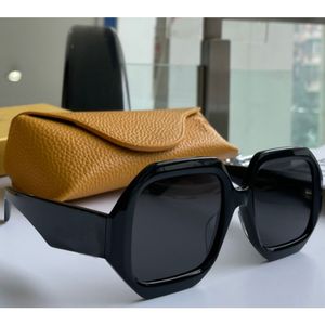 Designer Luxury Sunglasses 40056U Mens Womens Square Full Frame Fashion Shopping High-quality Glasses Women Beach Vacation UV400 Protection With Mirror Case