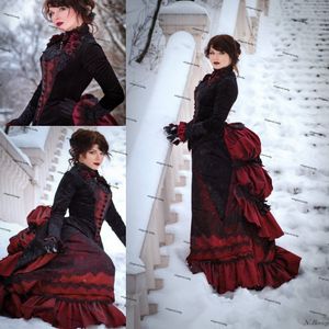 Schwarze und burgunderrote Gothic-Brautkleider mit langen Ärmeln, viktorianisches Spitzen-Blumen-Walking-Kostüm, Bustierrock und Samtjacken-Brautkleider