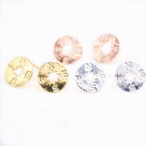 Trendy Compass-stijl Stud Circle met Brief Stud Earrings Gold Silver Rose Three Color Optioneel geschikt voor mannen en vrouwen