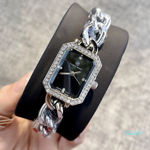 Kvinna diamant klockor lyx sjuksköterska lady casual klänning kvinnlig mode armbandsur hög kvalitet gåva för tjej toppstil