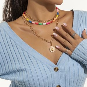 Pendant Necklaces HUANZHI 2021 3pcs Colorful Soft Pottery Portrait Tag Necklace Retro Metal Chain Golden Set Stacking For Women Girls Jewelr