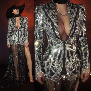 Diamond Blazers Women Stage Use elegante e elegante shinestones malha de cauda de casaco slim cantora cantora de estrela da noite fantasia vestido de cristal de aniversário da passarela